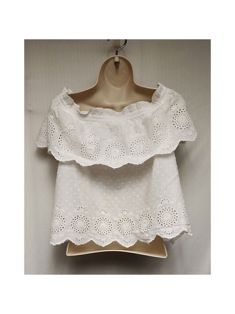 AMERICAN EAGLE OUTFITTERS Women's White Eyelet Off Shoulder Top Size Small - Picture 4 of 5